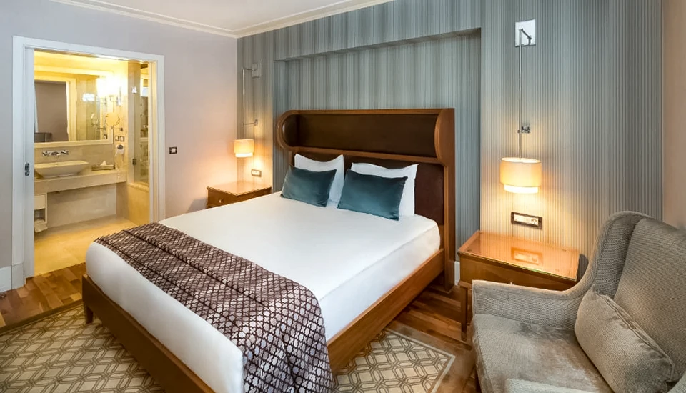 هتل تایتانیک سیتی تکسیم استانبول